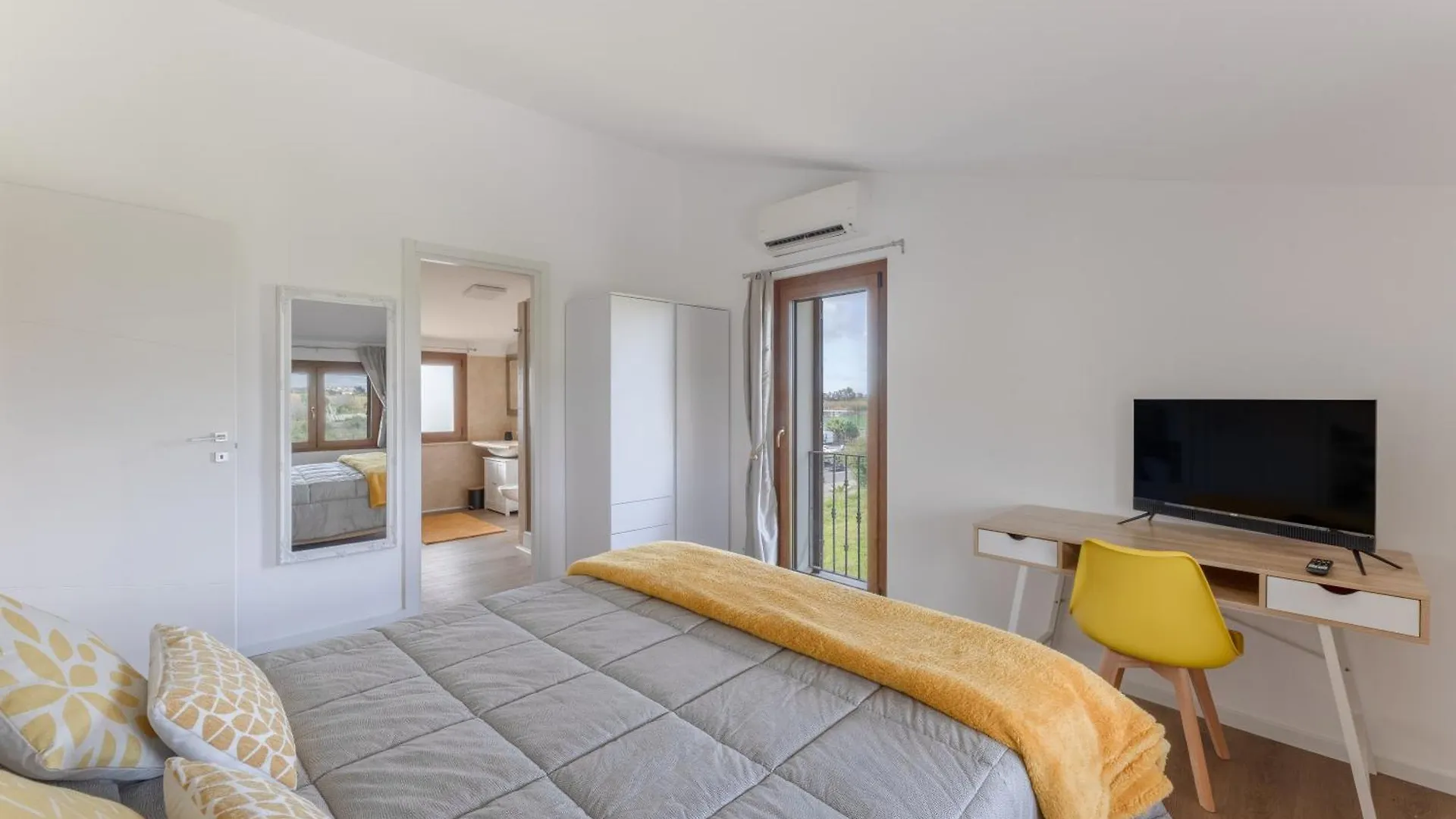 Villa Paola Oristano 0*,